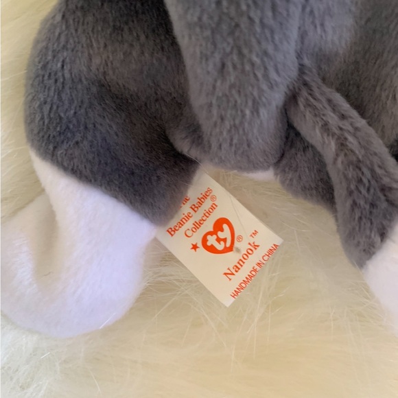 **NWT RARE COLLECTIBLE BEANIE BABY NANOOK NWT** - Picture 5 of 11